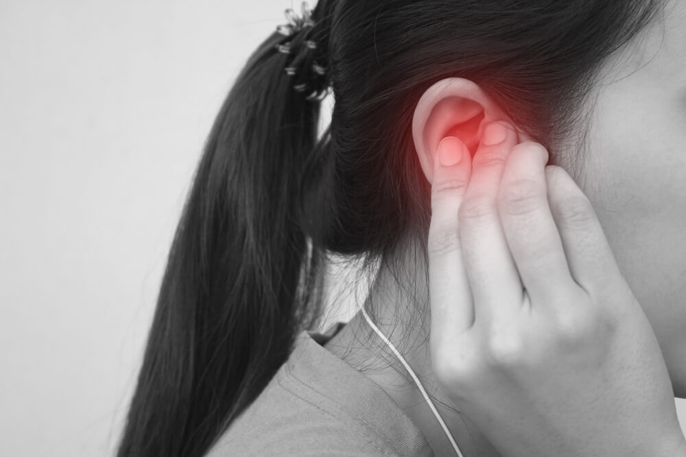 ear tinnitus